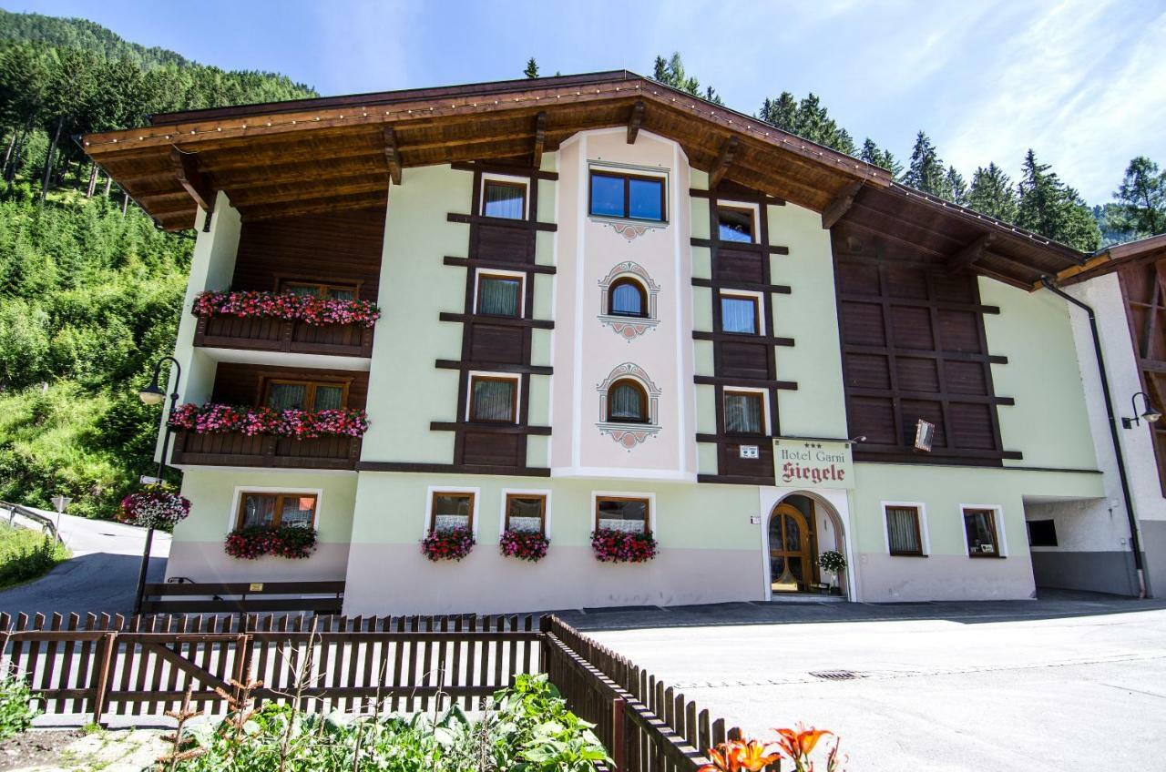 Hotel Garni Siegele - Inklusive Silvretta-Card Premium Ischgl Exterior photo