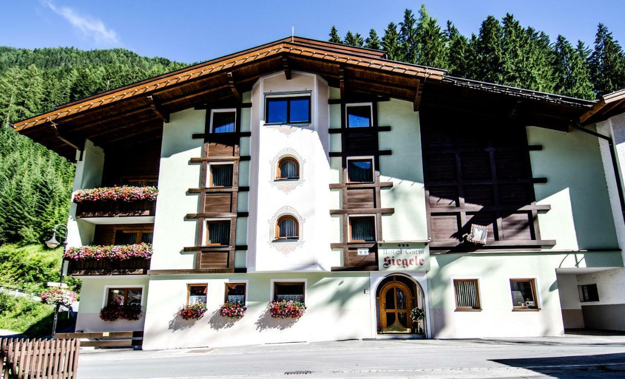 Hotel Garni Siegele - Inklusive Silvretta-Card Premium Ischgl Exterior photo